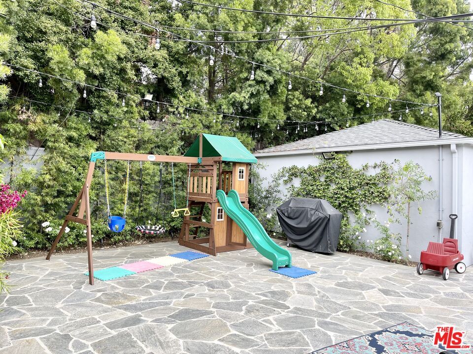 Backyard, Exterior, Playground