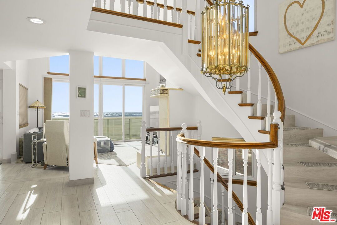 Chandelier, Interior, Recessed Lighting, Wood Texture Flooring