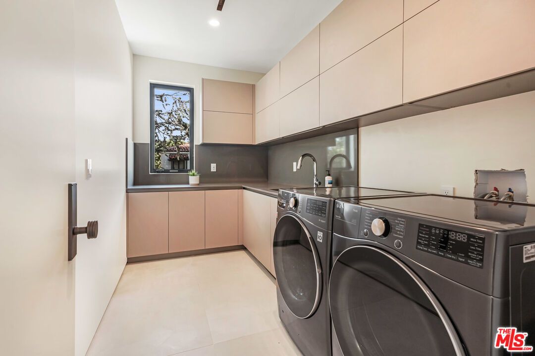 Interior, Recessed Lighting, Washer
