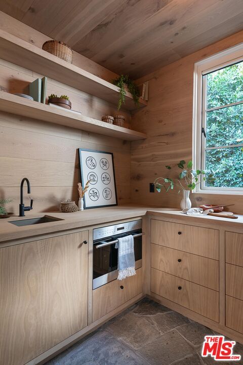 Interior, Kitchen, Wooden Ceilings, Wooden Walls