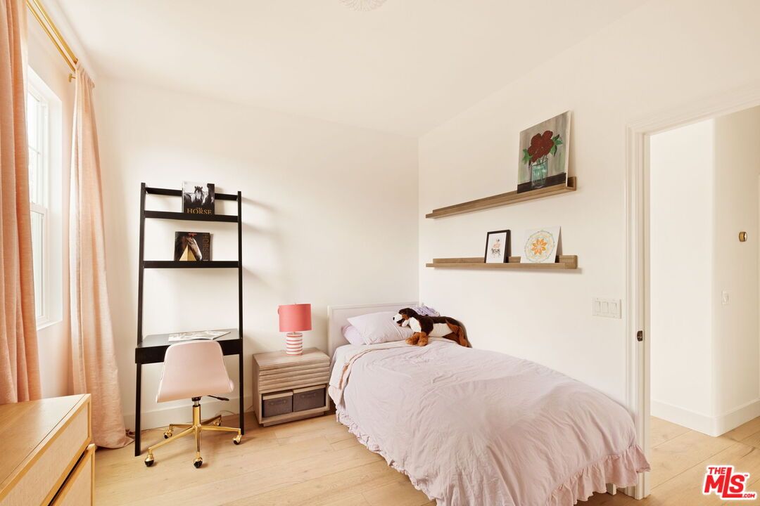 Bedroom, Home Office, Interior, Wood Texture Flooring