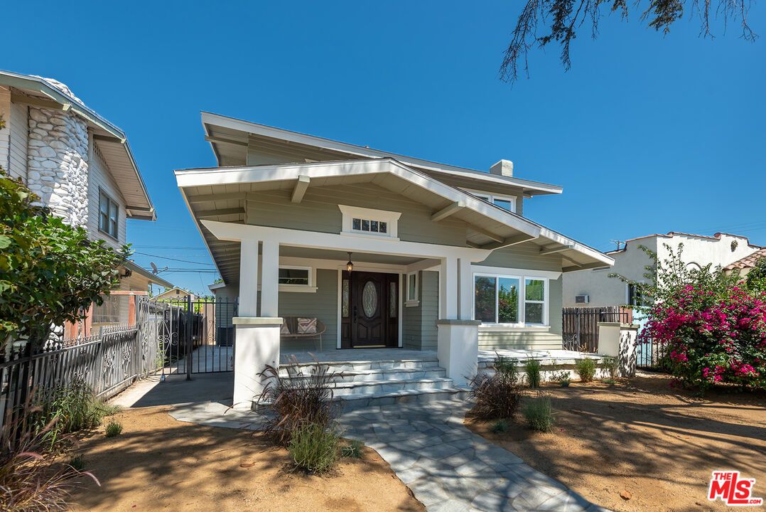 Exterior, Facade, American Craftsman