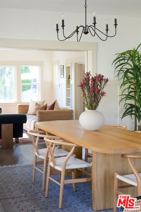 Chandelier, Dining room, Interior, Living room, Wood Texture Flooring