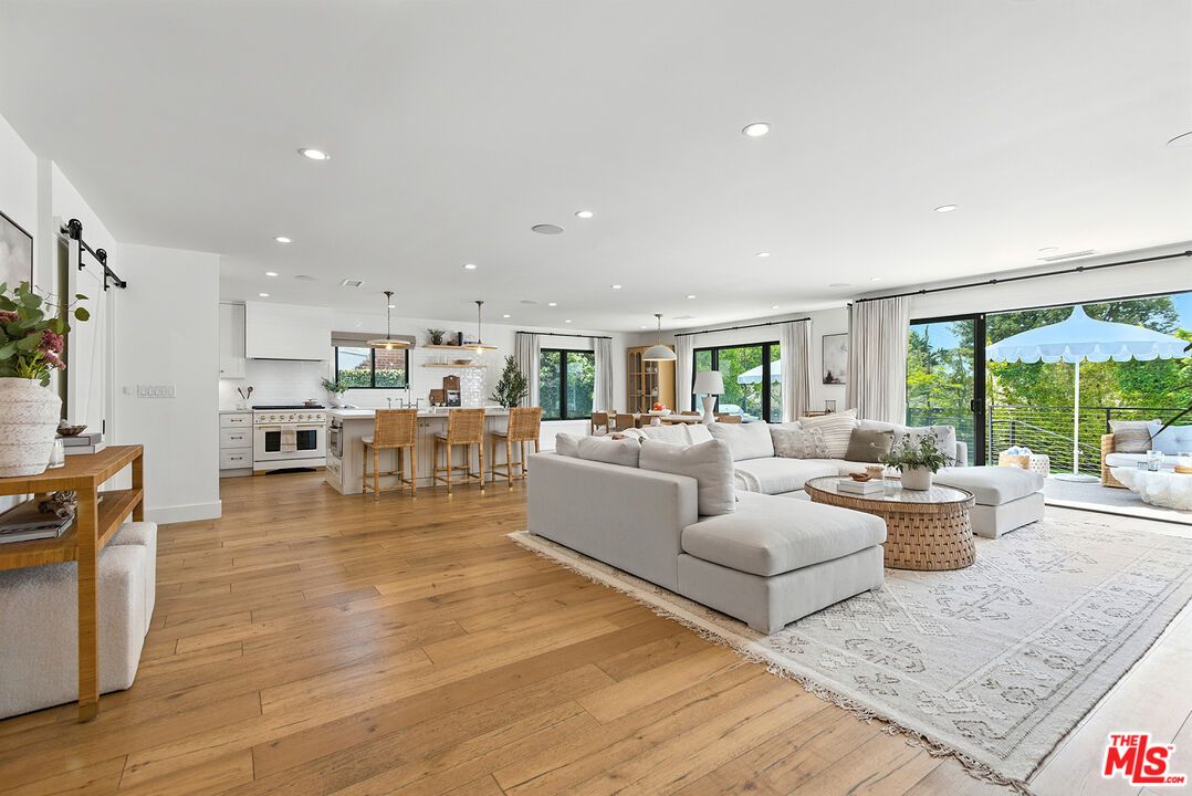 Interior, Kitchen, Living room, Pendant Lights, Recessed Lighting, Stainless Steel Appliances, Wood Texture Flooring