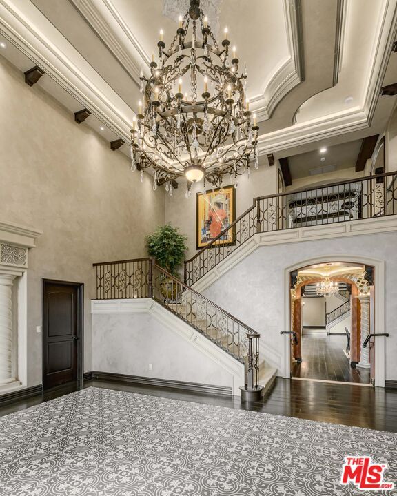 Chandelier, Interior, Wood Texture Flooring