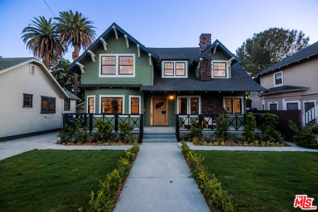 Backyard, Exterior, Facade, Farmhouse