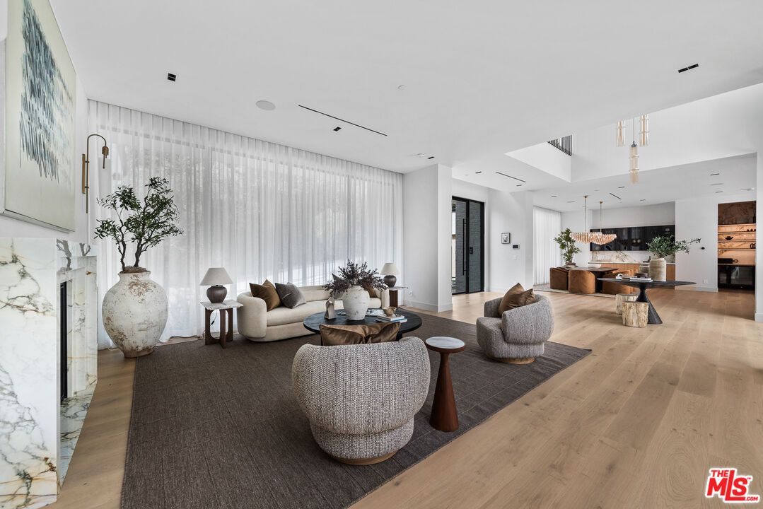 Interior, Kitchen, Living room, Pendant Lights, Recessed Lighting, Stainless Steel Appliances, Wood Texture Flooring