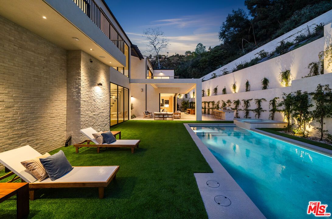 Backyard, Exterior, Pool