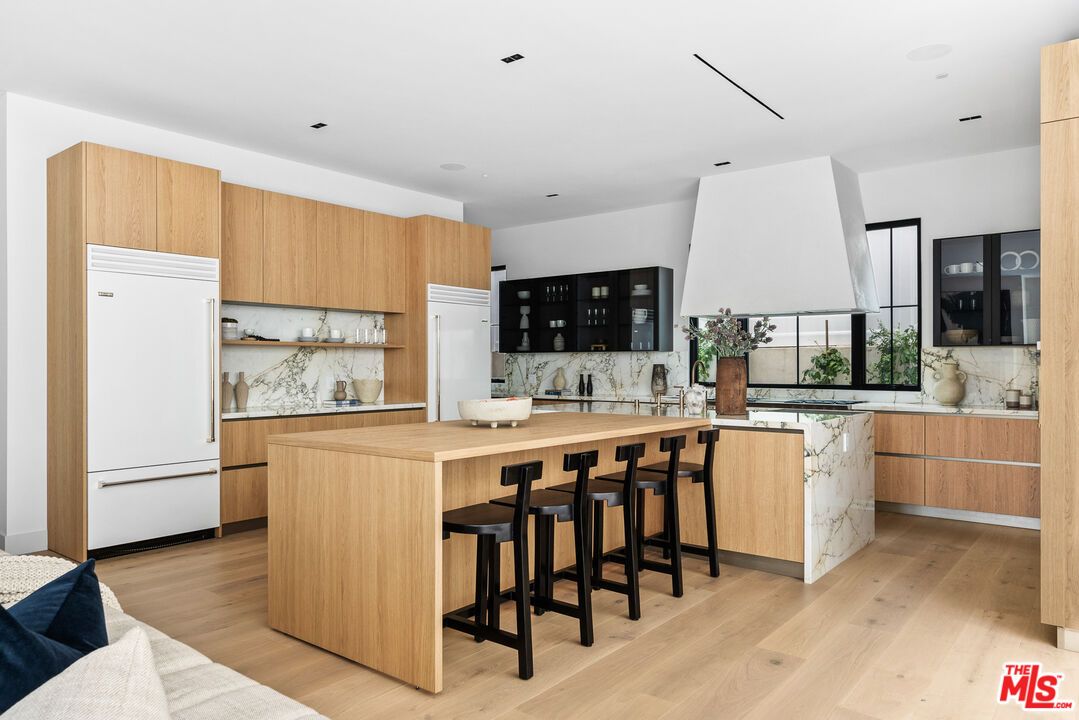 Interior, Kitchen, Marble Walls, Recessed Lighting, Wood Texture Flooring