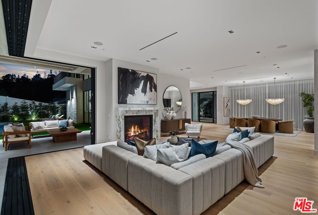 Fireplace, Interior, Living room, Pendant Lights, Recessed Lighting, Wood Texture Flooring