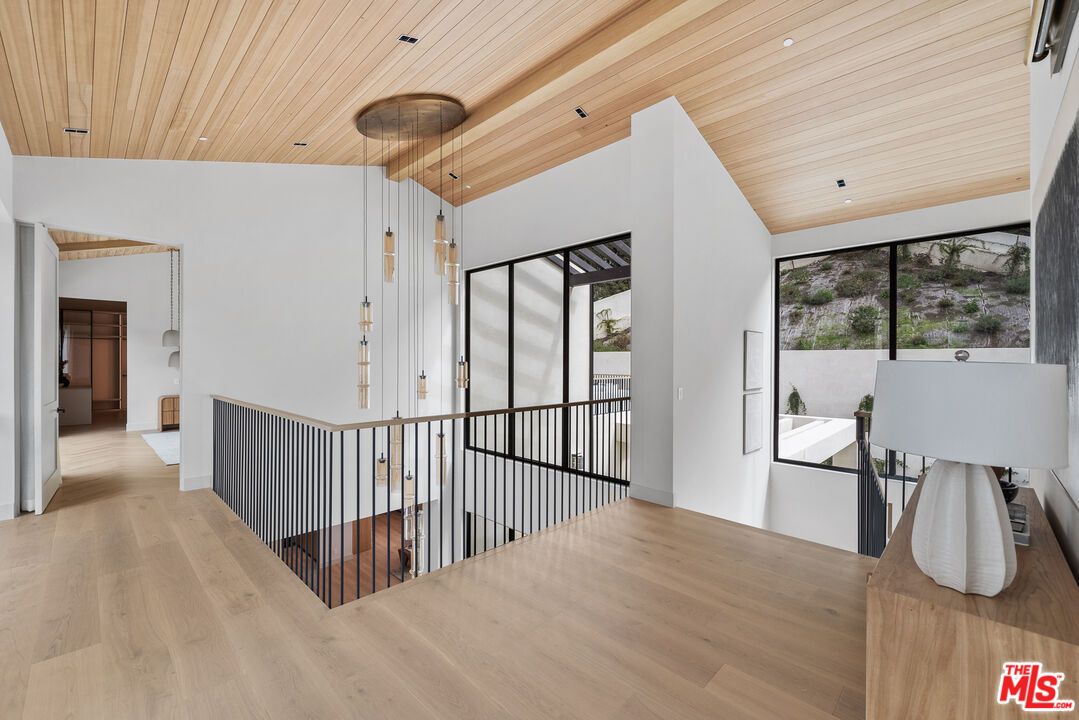 Interior, Recessed Lighting, Wooden Ceilings, Wood Texture Flooring