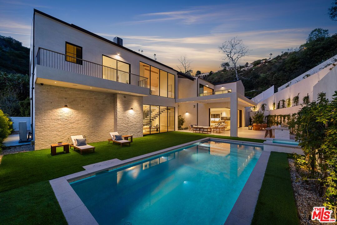 Backyard, Exterior, Pool