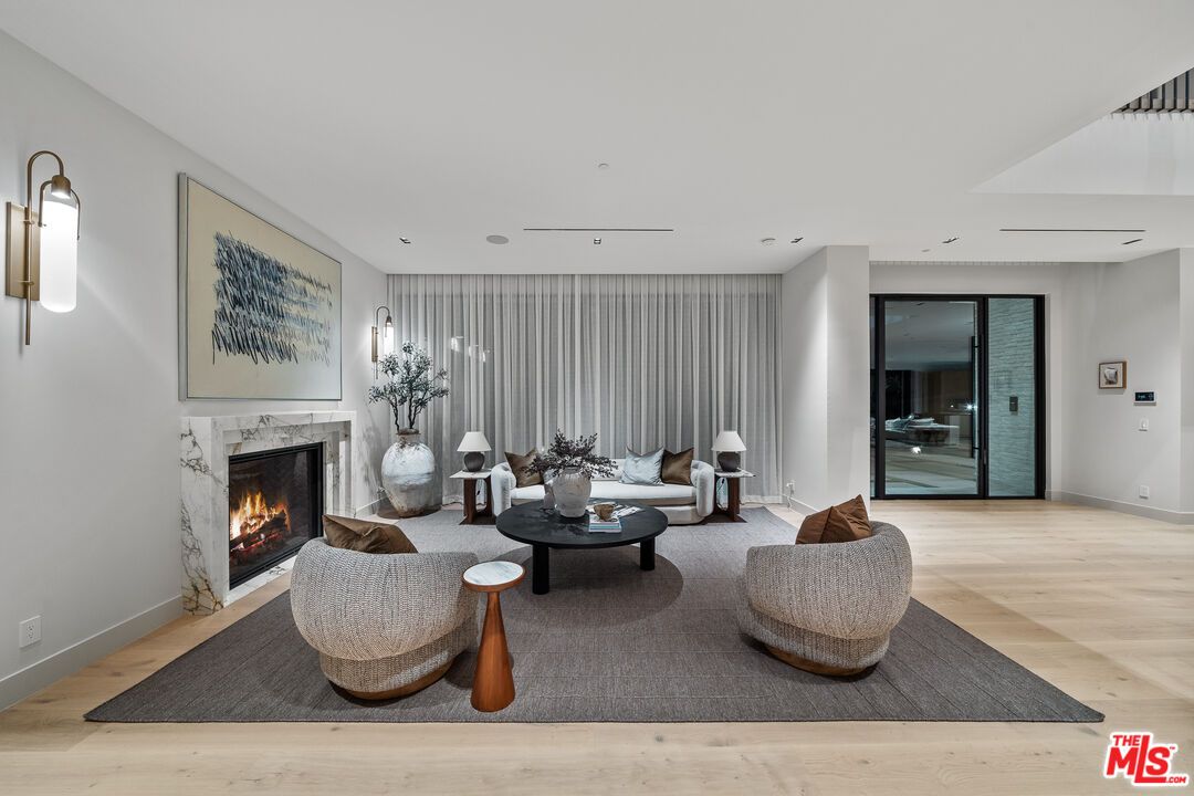 Fireplace, Interior, Living room, Pendant Lights, Recessed Lighting, Wood Texture Flooring