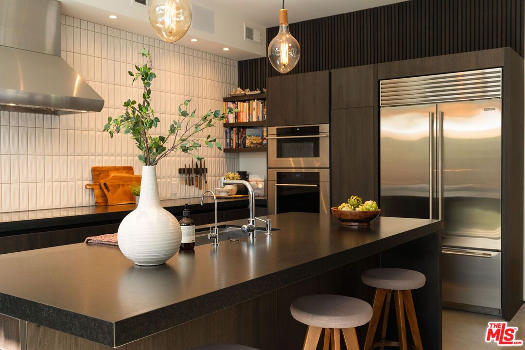 Interior, Kitchen, Pendant Lights, Recessed Lighting, Stainless Steel Appliances