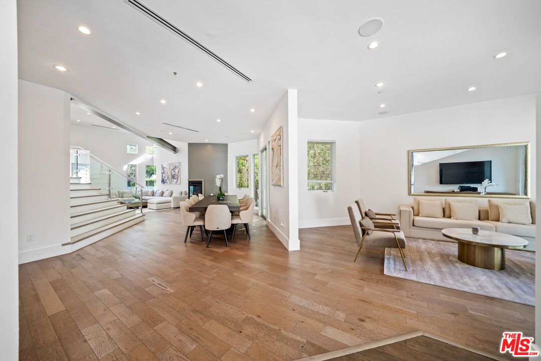 Dining room, Interior, Living room, Recessed Lighting, Wood Texture Flooring