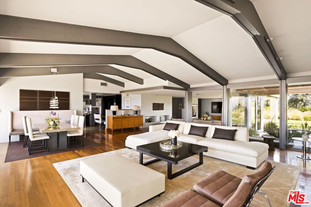 Dining room, Interior, Living room, Pendant Lights, Wood Texture Flooring