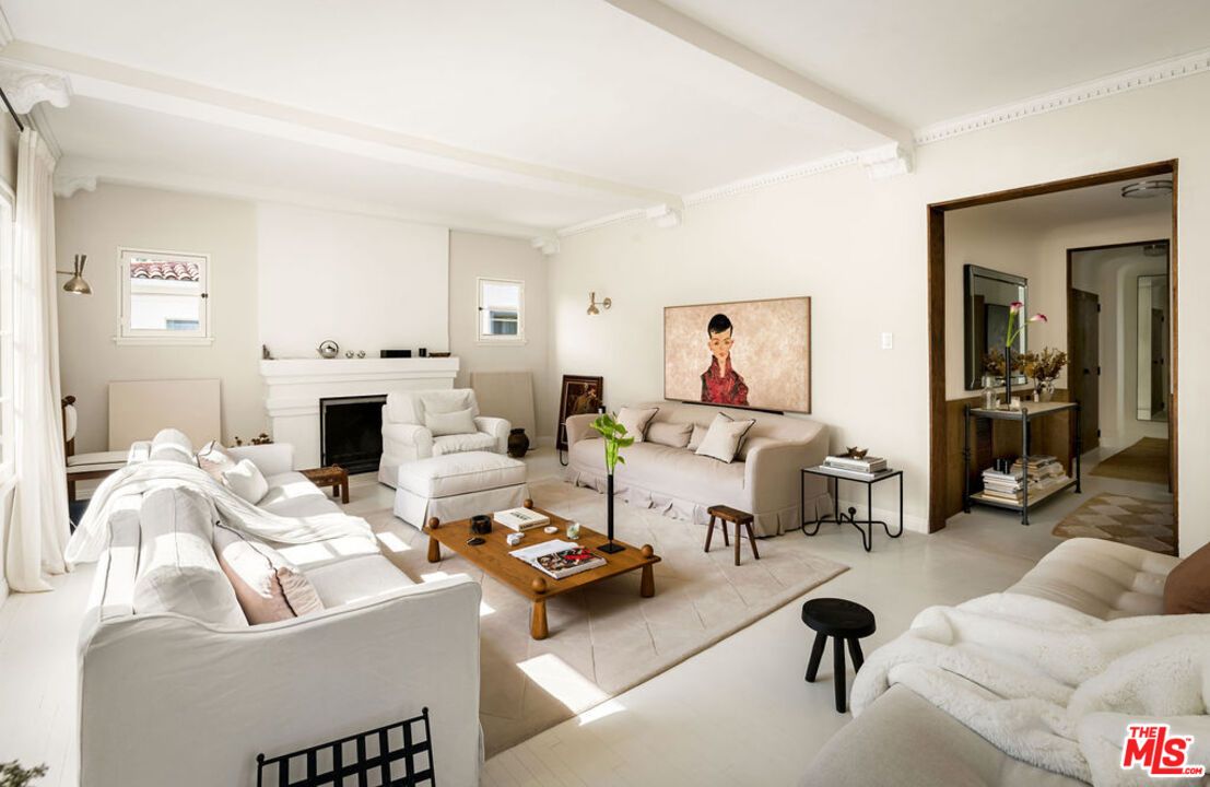 Fireplace, Interior, Living room