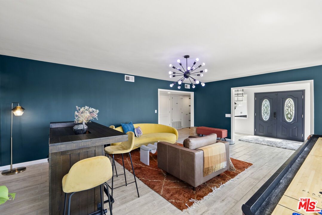 Interior, Living room, Pendant Lights, Wood Texture Flooring