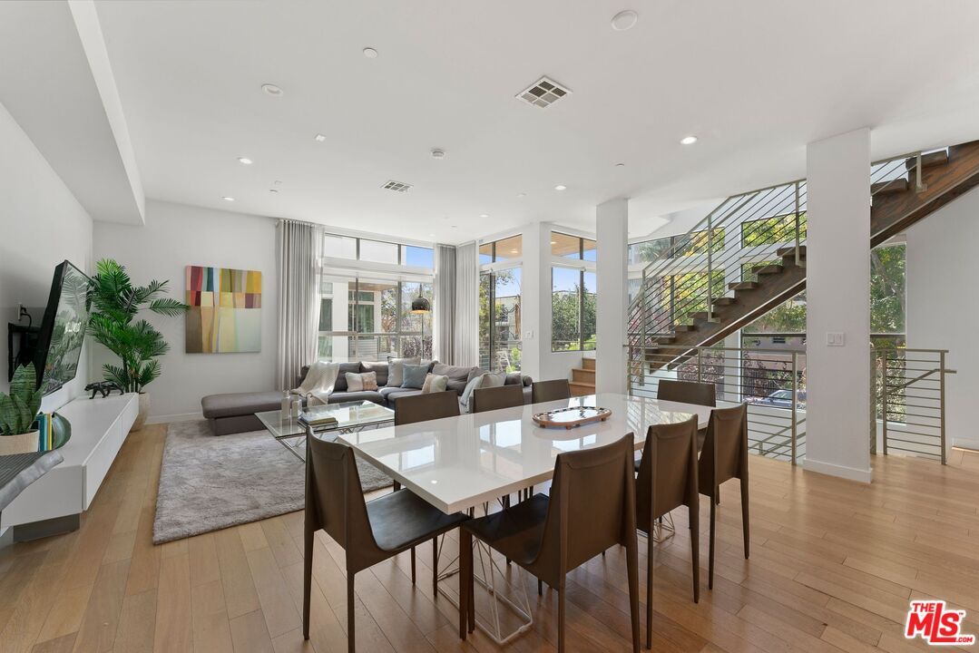 Dining room, Interior, Living room, Recessed Lighting, Wood Texture Flooring