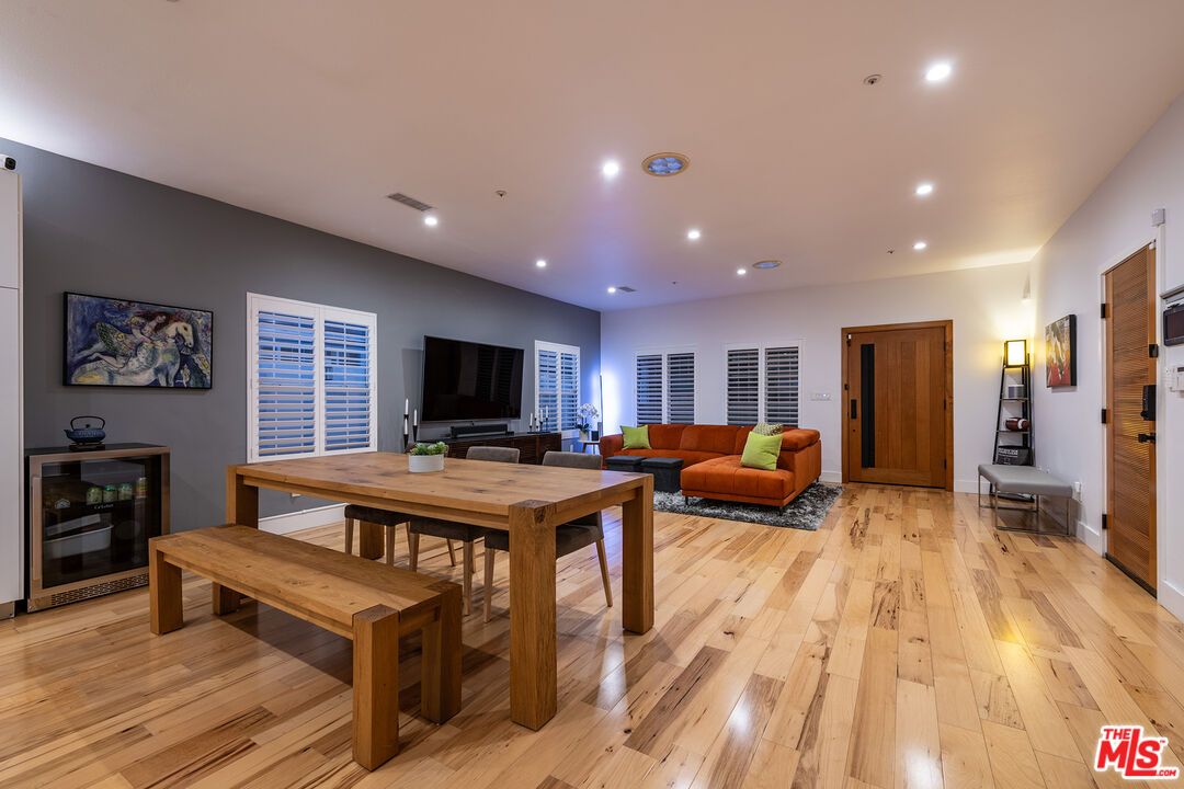 Dining room, Interior, Living room, Recessed Lighting, Wood Texture Flooring