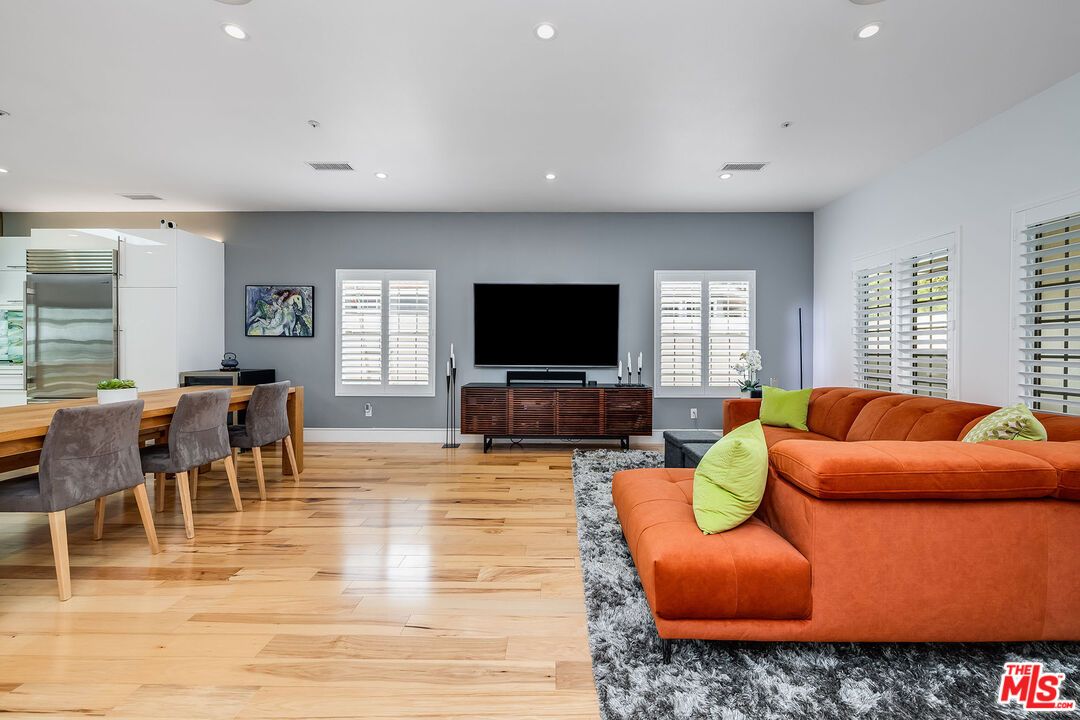 Dining room, Interior, Living room, Recessed Lighting, Wood Texture Flooring