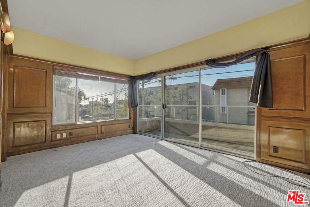 Empty room, Interior, Sun Room