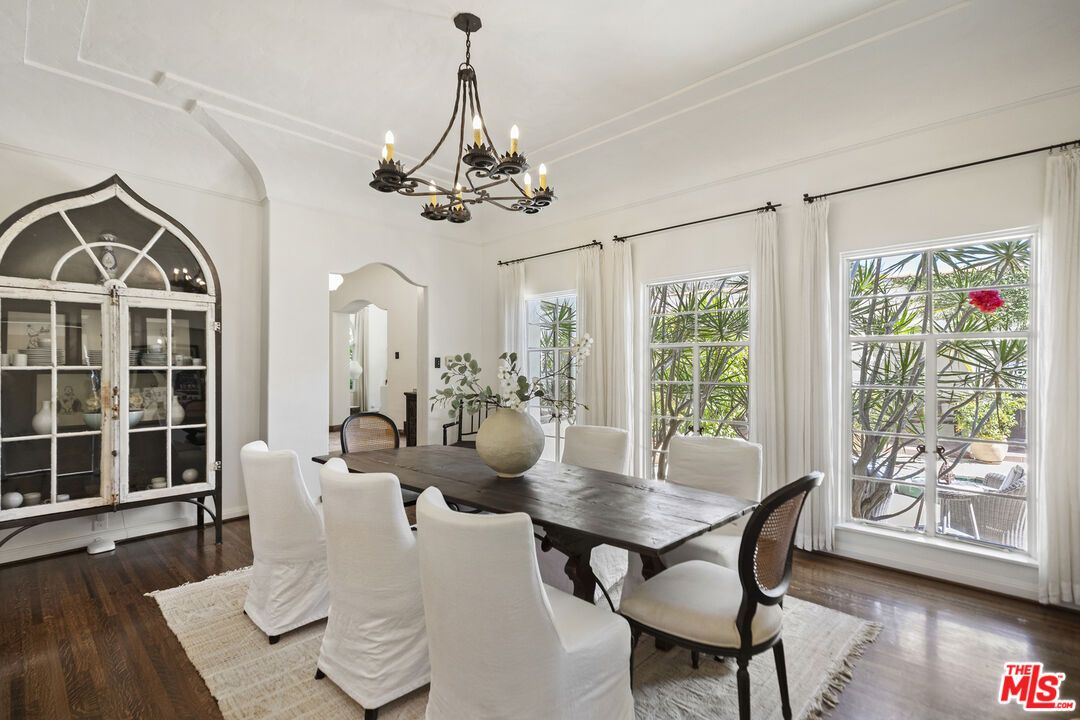 Chandelier, Dining room, Interior, Wood Texture Flooring