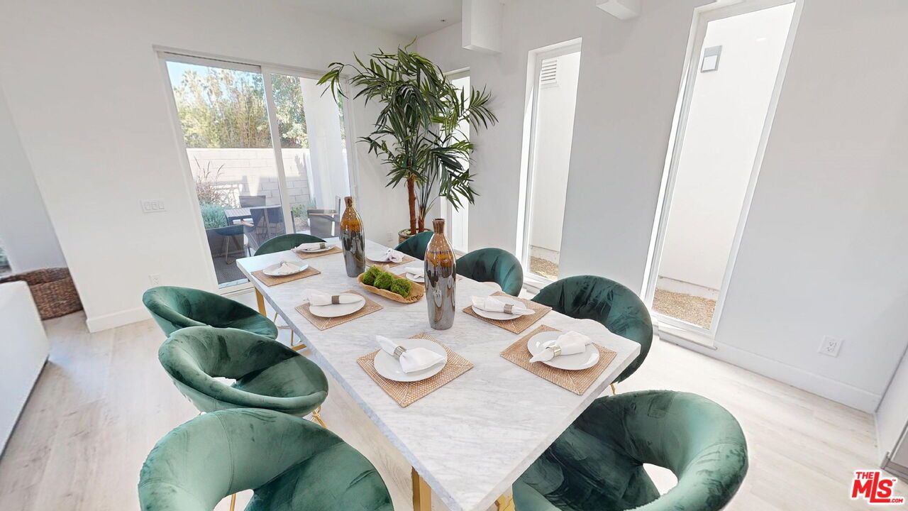 Dining room, Interior, Wood Texture Flooring