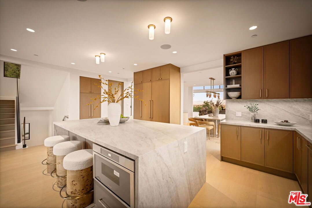 Dining room, Interior, Kitchen, Recessed Lighting, Wood Texture Flooring