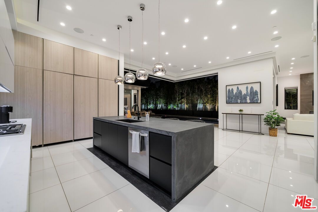 Interior, Kitchen, Pendant Lights, Recessed Lighting