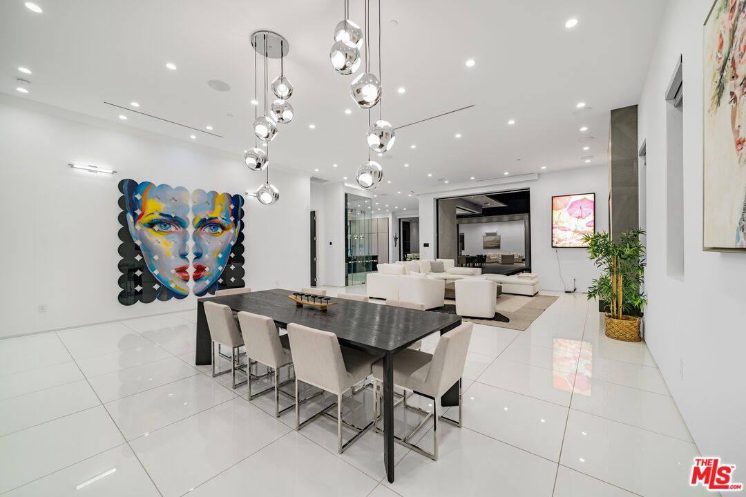 Dining room, Interior, Living room, Pendant Lights, Recessed Lighting