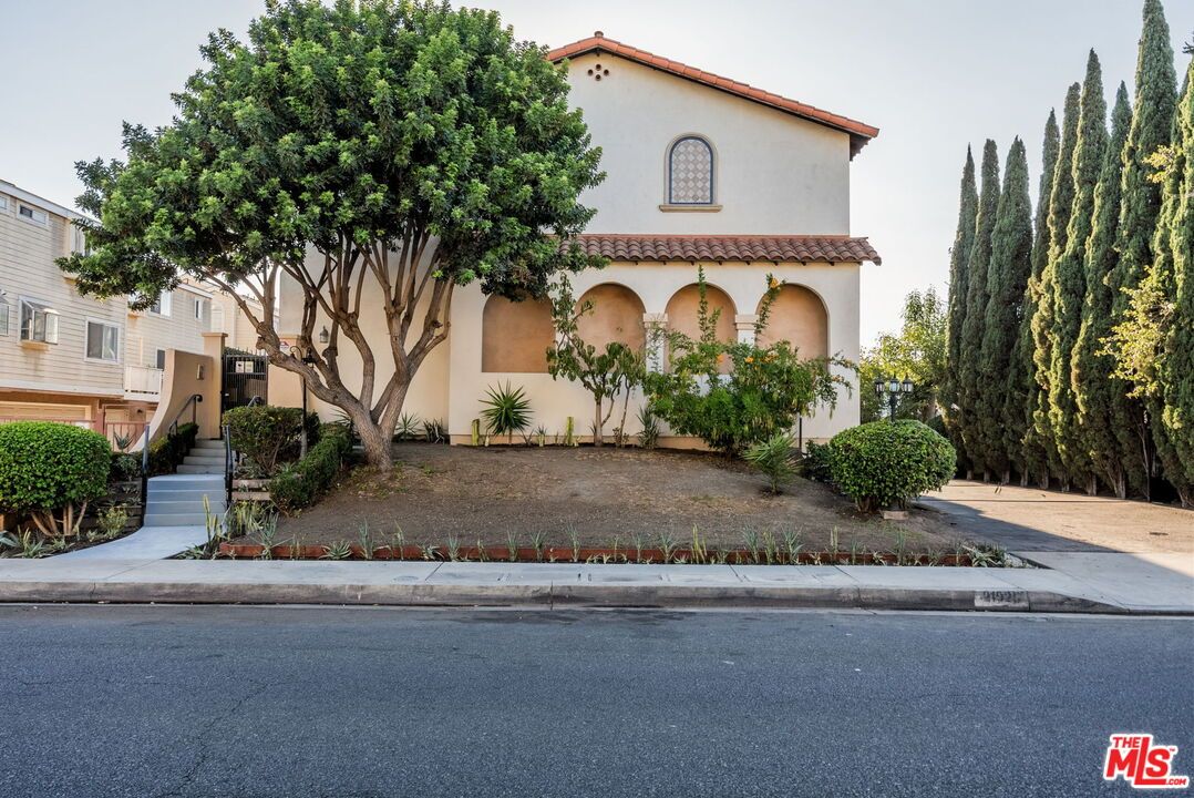 Exterior, Facade, Spanish Mediterranean