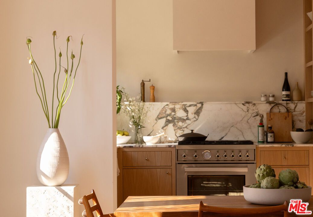 Interior, Kitchen, Stainless Steel Appliances