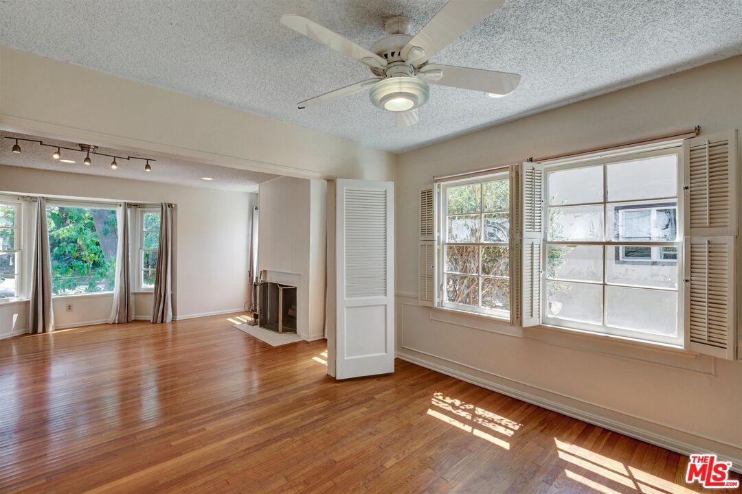 Empty room, Fireplace, Interior, Wood Texture Flooring