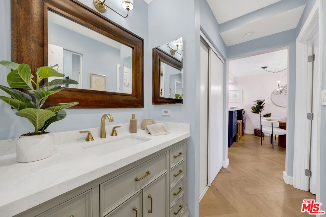 Bathroom, Dual Sink Vanities, Interior, Wood Texture Flooring