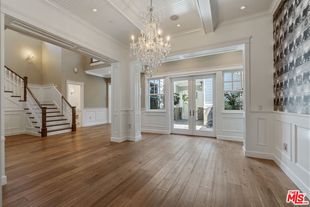 Chandelier, Empty room, Interior, Recessed Lighting, Wood Texture Flooring