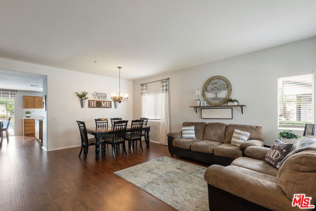 Chandelier, Dining room, Interior, Living room, Wood Texture Flooring