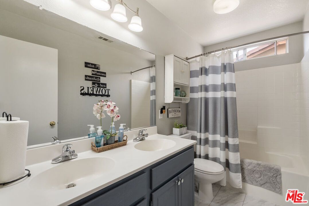 Bathroom, Dual Sink Vanities, Interior, Marble