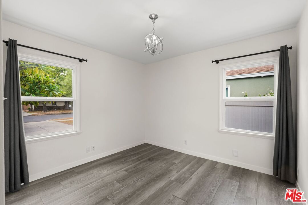 Empty room, Interior, Pendant Lights, Wood Texture Flooring