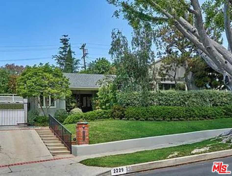 Backyard, Exterior, Facade, None