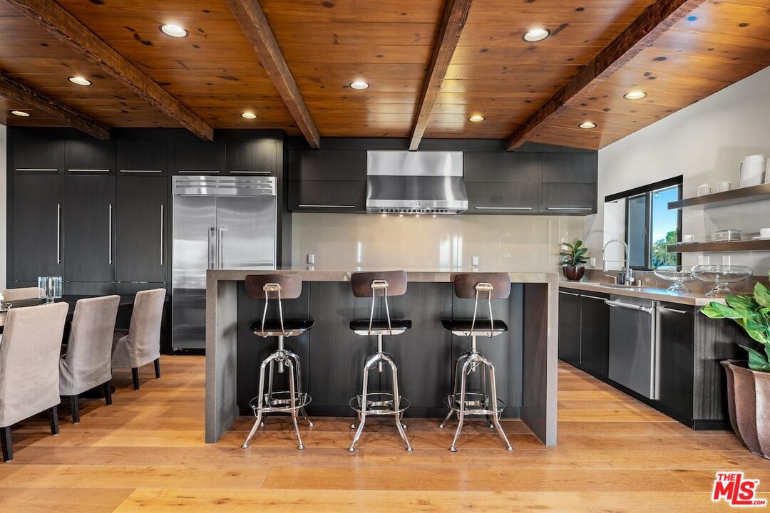 Interior, Kitchen, Recessed Lighting, Stainless Steel Appliances, Wooden Beams, Wooden Ceilings, Wood Texture Flooring