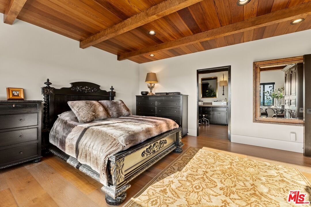 Bedroom, Interior, Recessed Lighting, Wooden Beams, Wooden Ceilings, Wood Texture Flooring