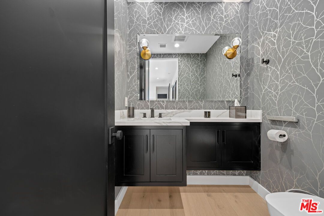 Bathroom, Dual Sink Vanities, Interior, Wood Texture Flooring