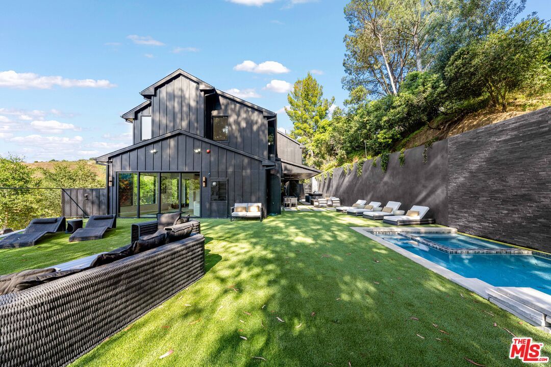 Backyard, Exterior, Pool