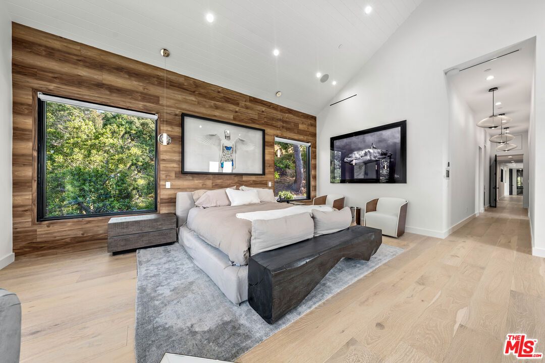 Bedroom, Interior, Pendant Lights, Recessed Lighting, Wood Texture Flooring, Wooden Walls