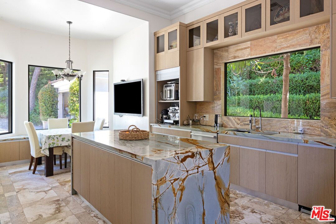 Dining room, Interior, Kitchen, Pendant Lights