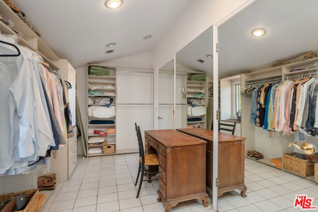 Interior, Recessed Lighting, Walk-in Closets