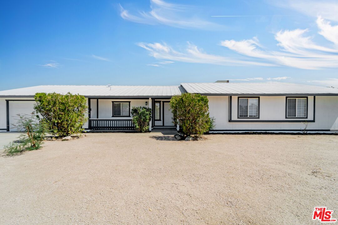 Attached, Backyard, Exterior, Facade, Ranch