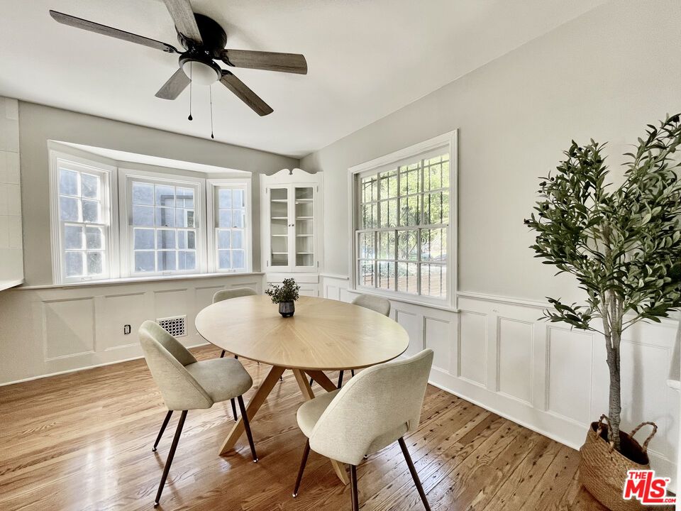 Dining room, Interior, Wood Texture Flooring