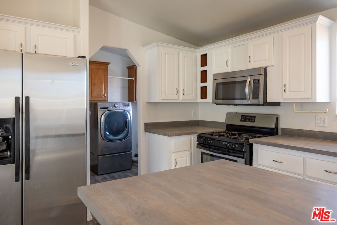 Interior, Kitchen, Stainless Steel Appliances, Washer